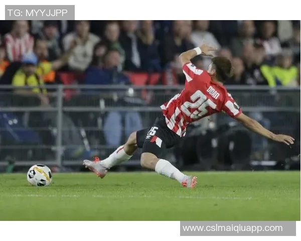 埃因霍温冬窗瞄准日本国脚佐野航大应对威尔曼离队挑战