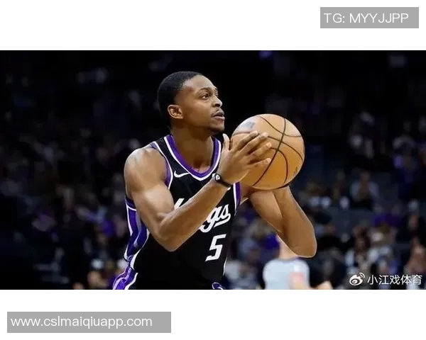 福克斯谈球队表现起伏关键在于如何面对逆境与挑战